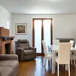 Casa Esino - Fresh Mountain Escape Daire *