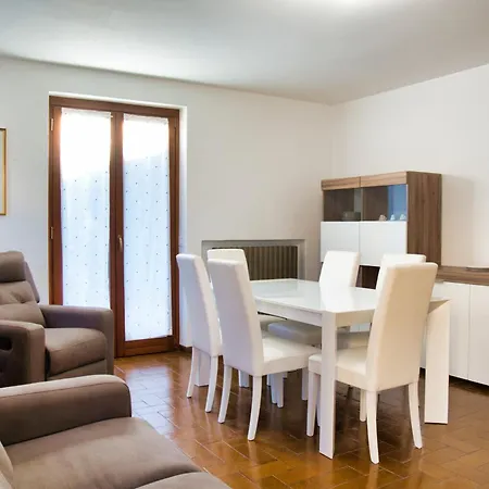 Daire Casa Esino - Fresh Mountain Escape
