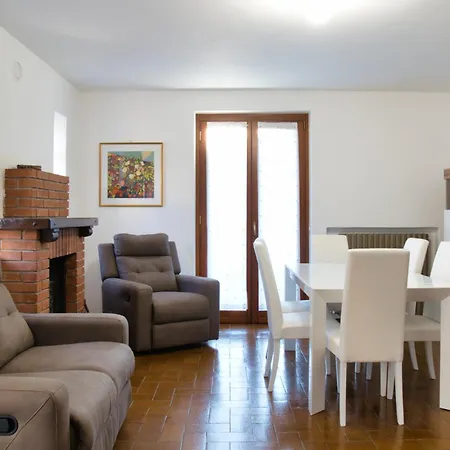 Casa Esino - Fresh Mountain Escape Daire
